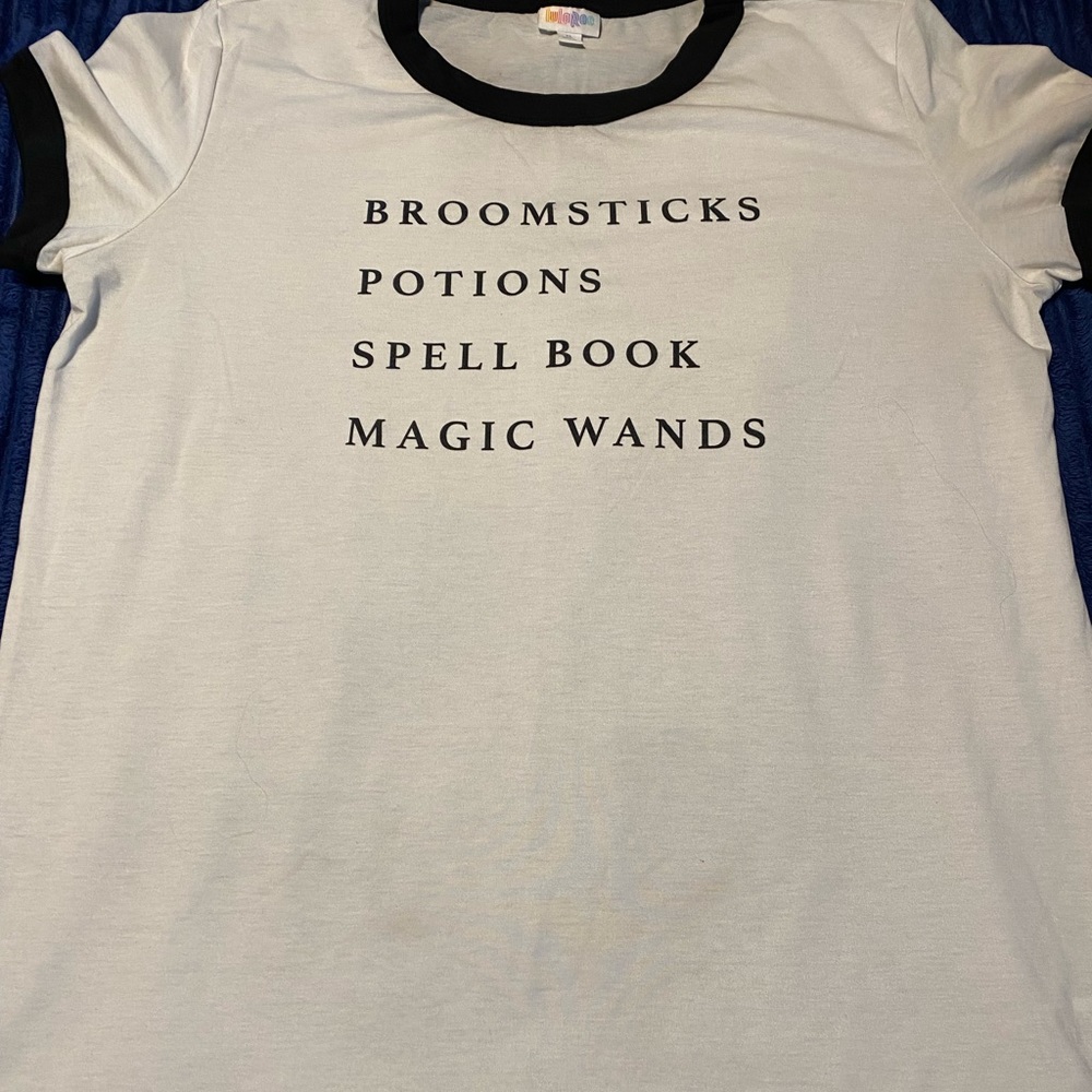 CLEARANCE 🛍️ Halloween capsule Liv Tee
